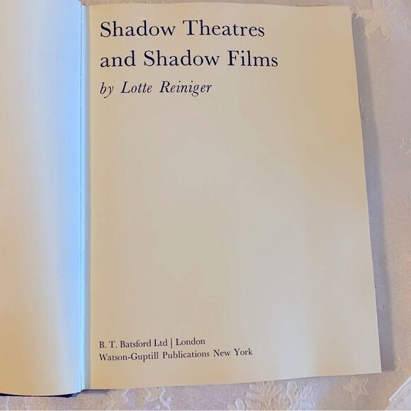 Shadow Theaters and Shadow Films Book 1979 DJ Worn - Picture 2 of 11